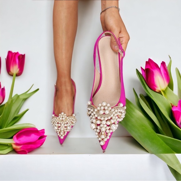 Shoes - NWOT Pearl Fucsia Heels